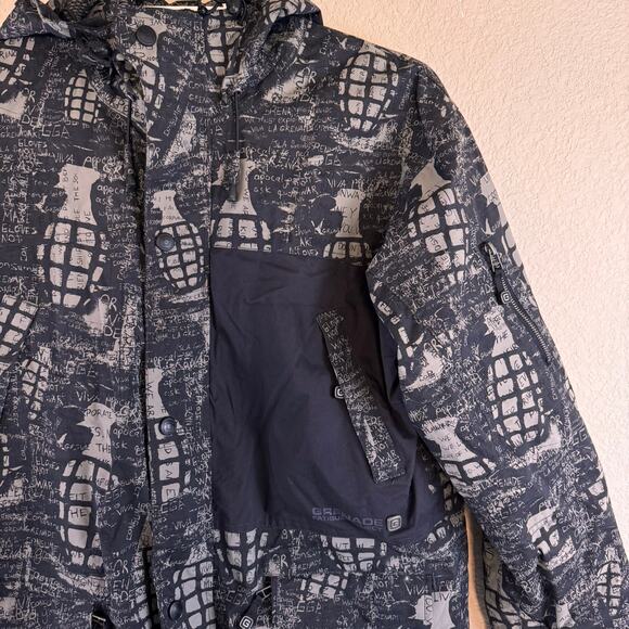 Grenade Fatigue Project Snowboard Jacket Mens Small Outdoor Winter Sports - Picture 4 of 12